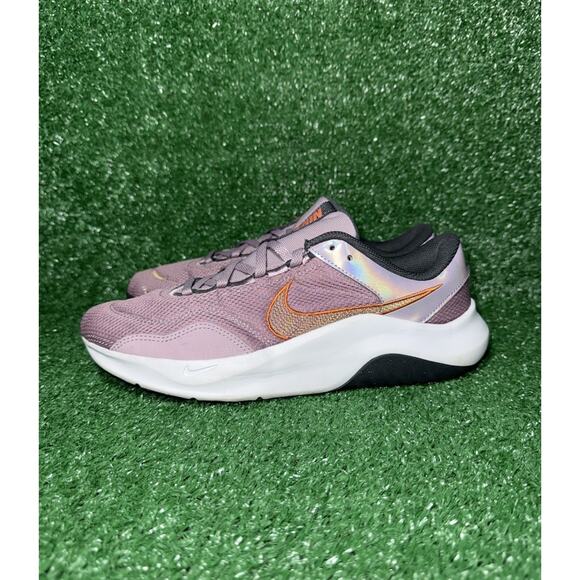 Nike‎ Legend Essential 3 Running Shoes Sneakers Purple White Women’s Size 10 - Picture 4 of 9